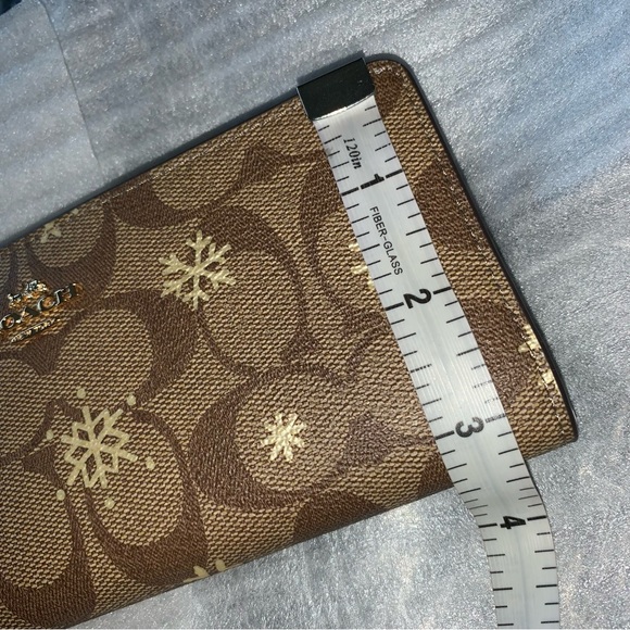 NEW! COACH Slim Signature Canvas Wallet with Snowflake Print, NEW WITH TAG! - Picture 13 of 15